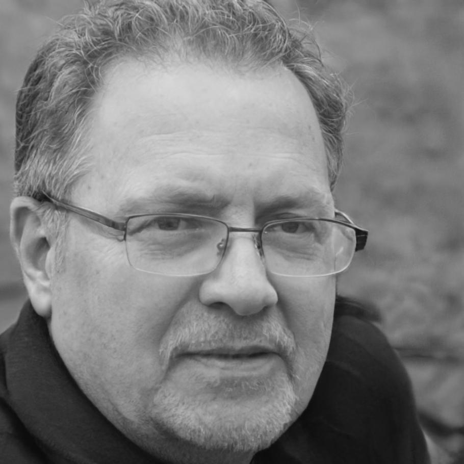 Portrait des Finanzexperten Dr. Hendrik Brunner